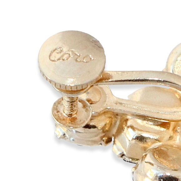 Vintage Coro Purple Rhinestone Cluster Screw Back Earrings Gold Plated Clip On - Picture 6 of 6